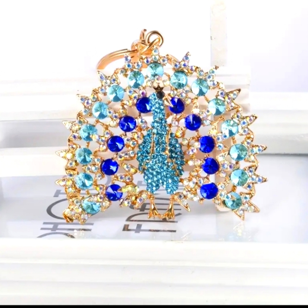 Royal Fan ✨ Peacock Rhinestone Bag Charm & Keychain 🦚